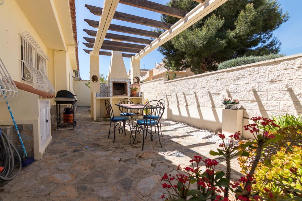 Charming One-Floor Villa With Private Pool In Los Balcones Torrevieja Kültér fotó