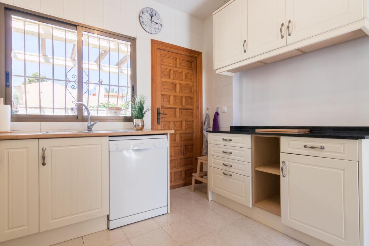 Charming One-Floor Villa With Private Pool In Los Balcones Torrevieja Kültér fotó